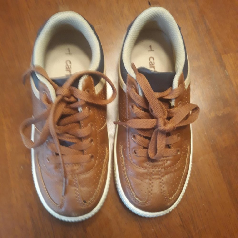 Carters Boys Shoes=Size 1-great for school!!